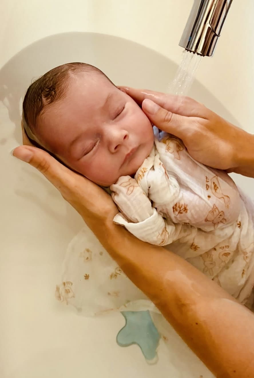 À décrire : photo reprise de « Quelques images ». Visage coché par prudence : décochez-le s’il ne se voit pas.